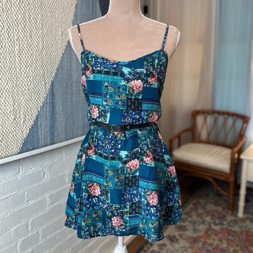 Robert Stock Limited 100% Silk Rose and Bandana Patterned Dress - Picture 2 of 9